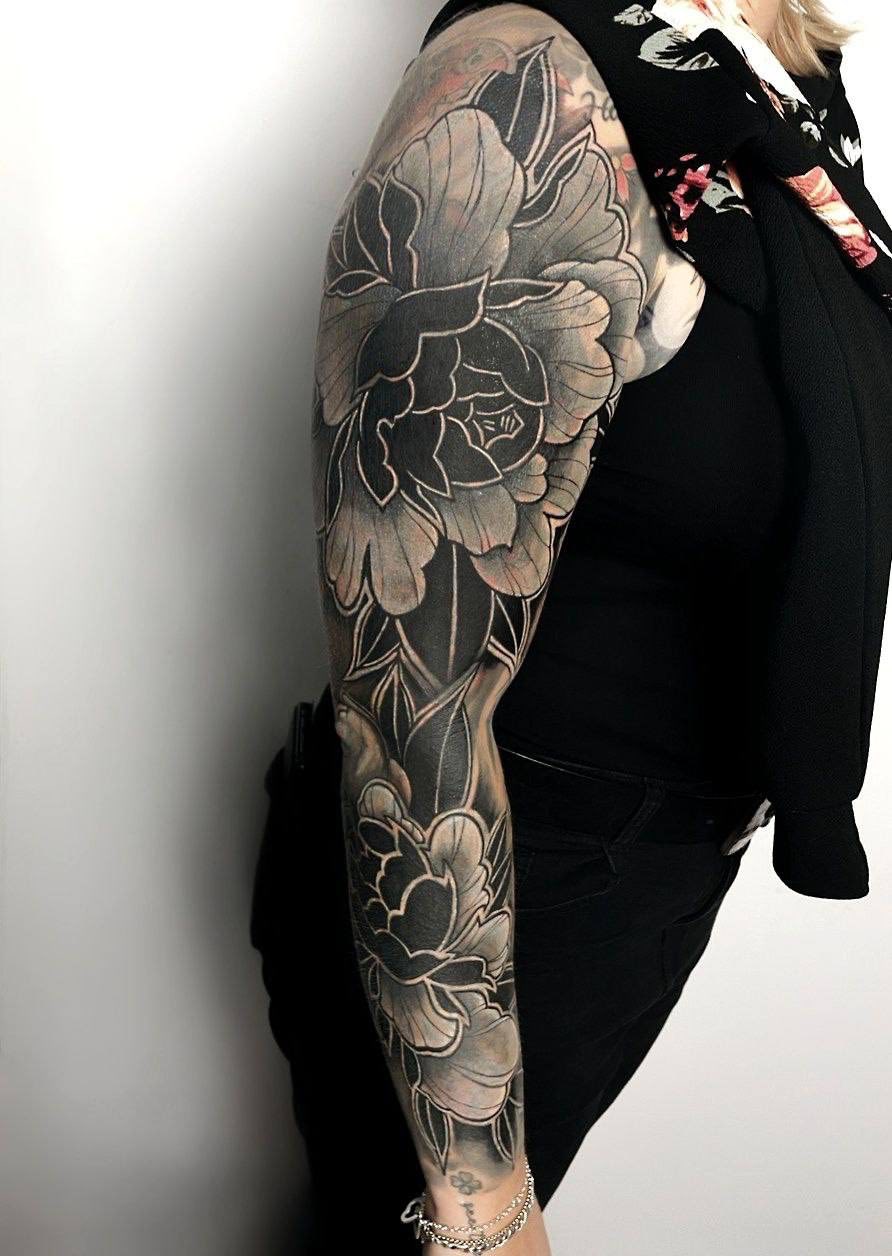 Custom Cover Ups in Berlin - Tattoo von Eugen bei Void Ink Berlin