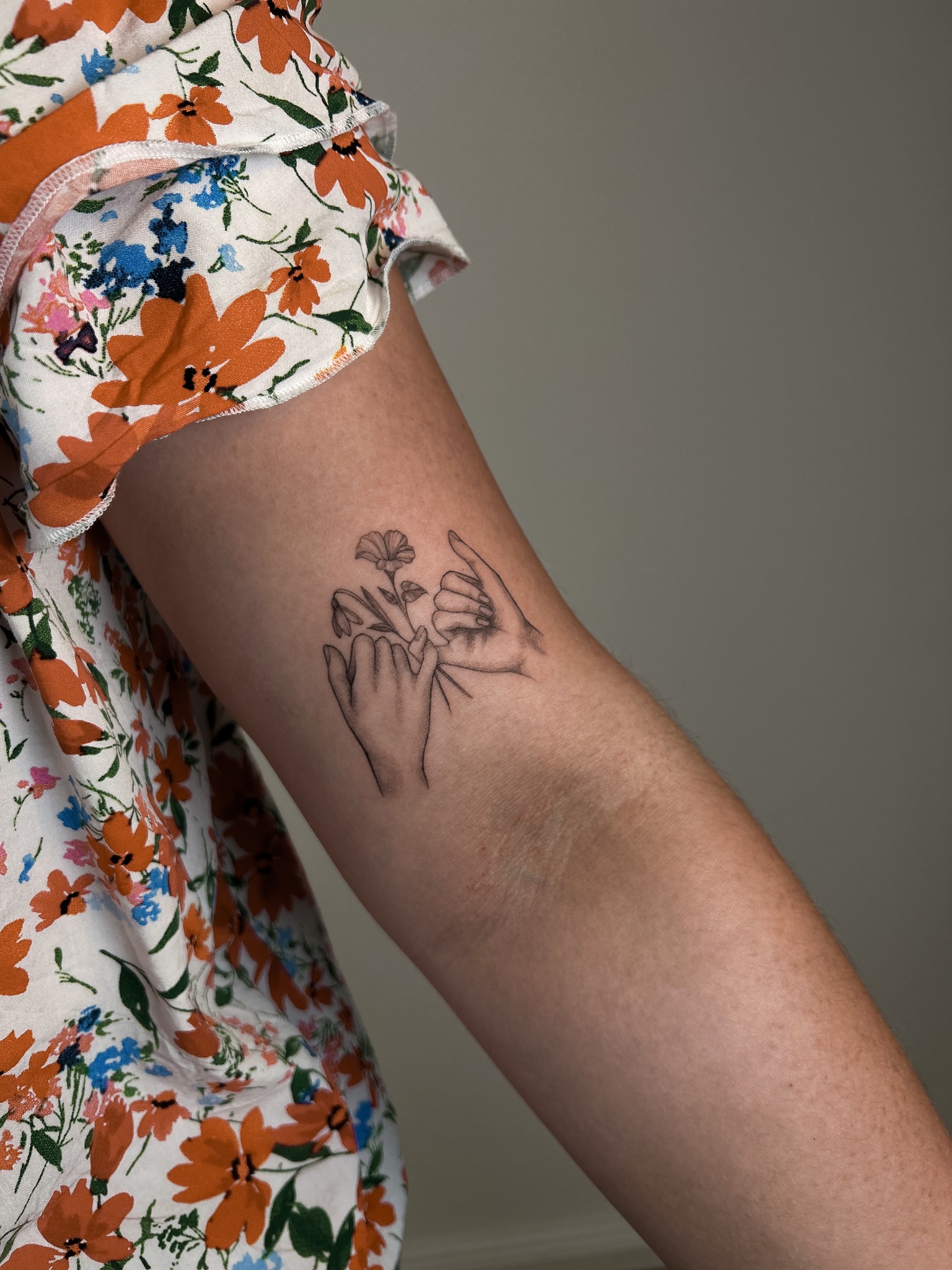 pinky-promise-tattoo-berlin - Tattoo von Jelena bei Void Ink Berlin