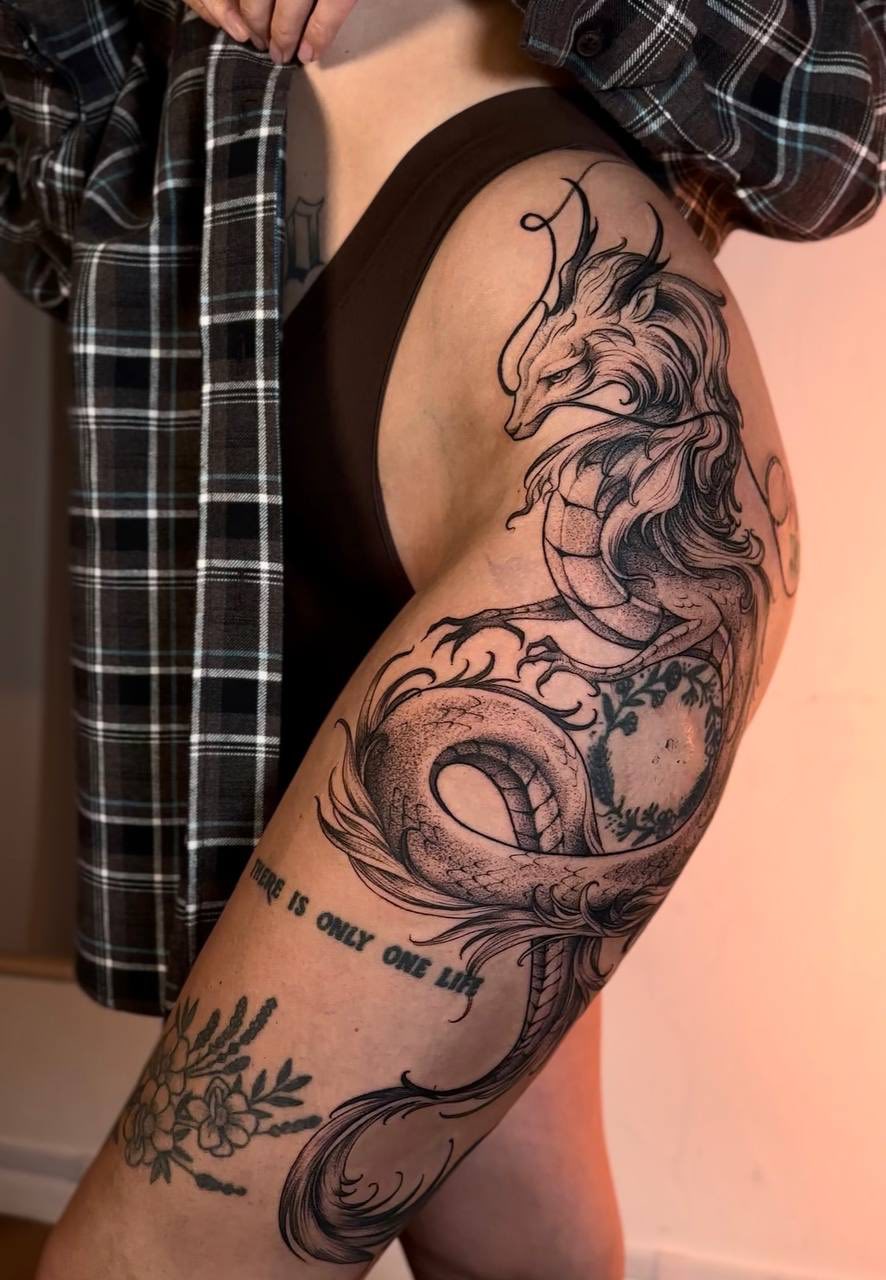 Dragontattoo Leg - Tattoo von Zina bei Void Ink Berlin