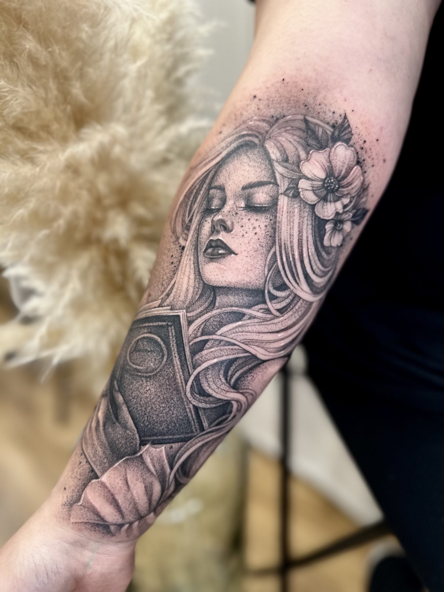 Frauen Tattoos in Berlin - Tattoo von Zina bei Void Ink Berlin